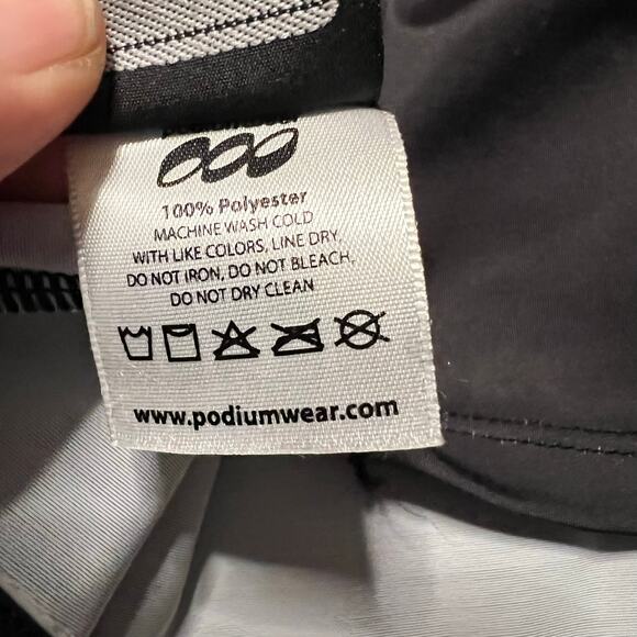 Podiumwear Tank Top Shirt Womens Medium Racer back Cycling Built In Bra Pockets - Picture 5 of 7